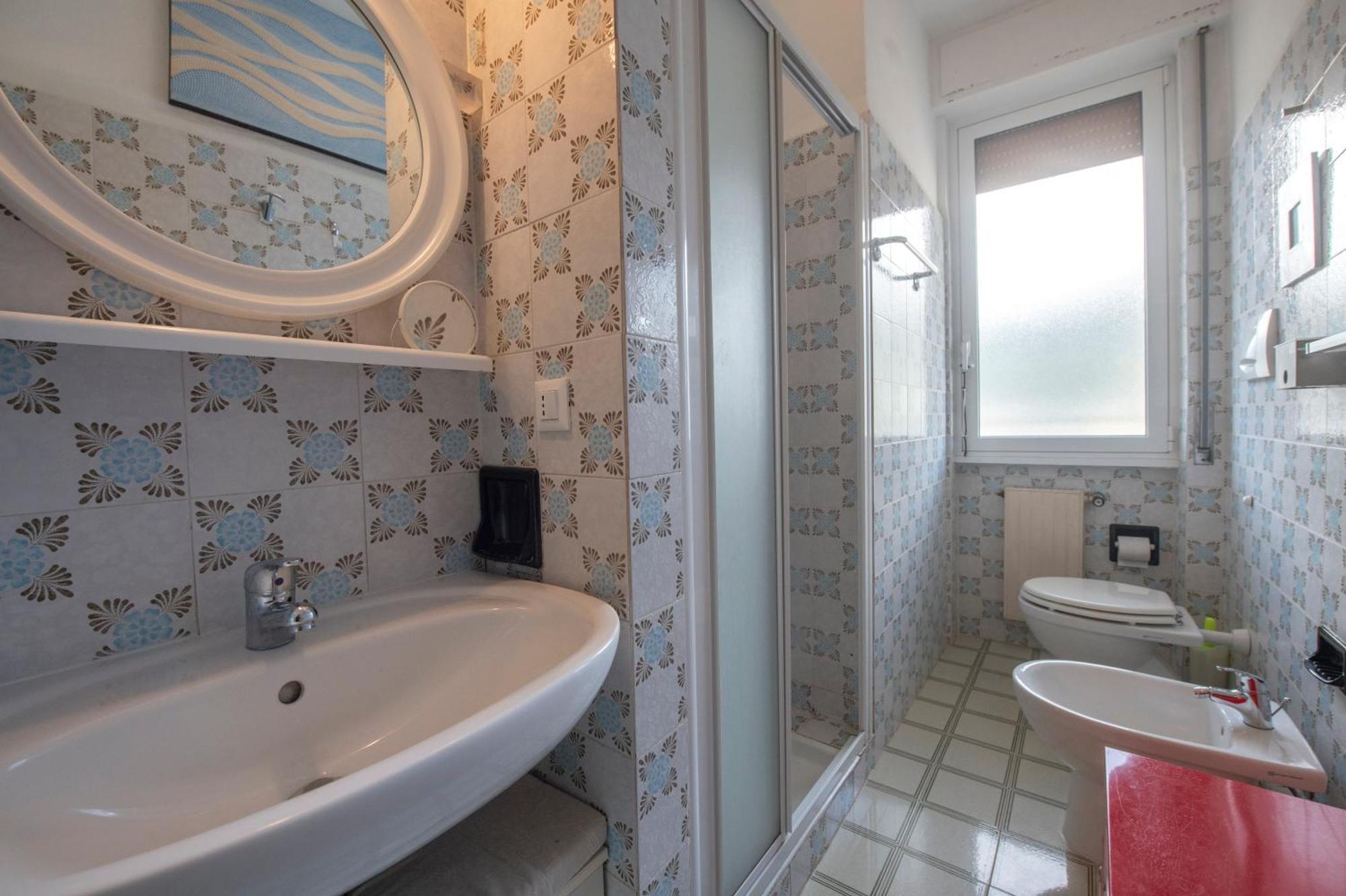 239 - Casa Del Sole Vista Mare Moneglia - 5Minuti A Piedi Dal Mare - Parcheggio Privatoアパートメント エクステリア 写真