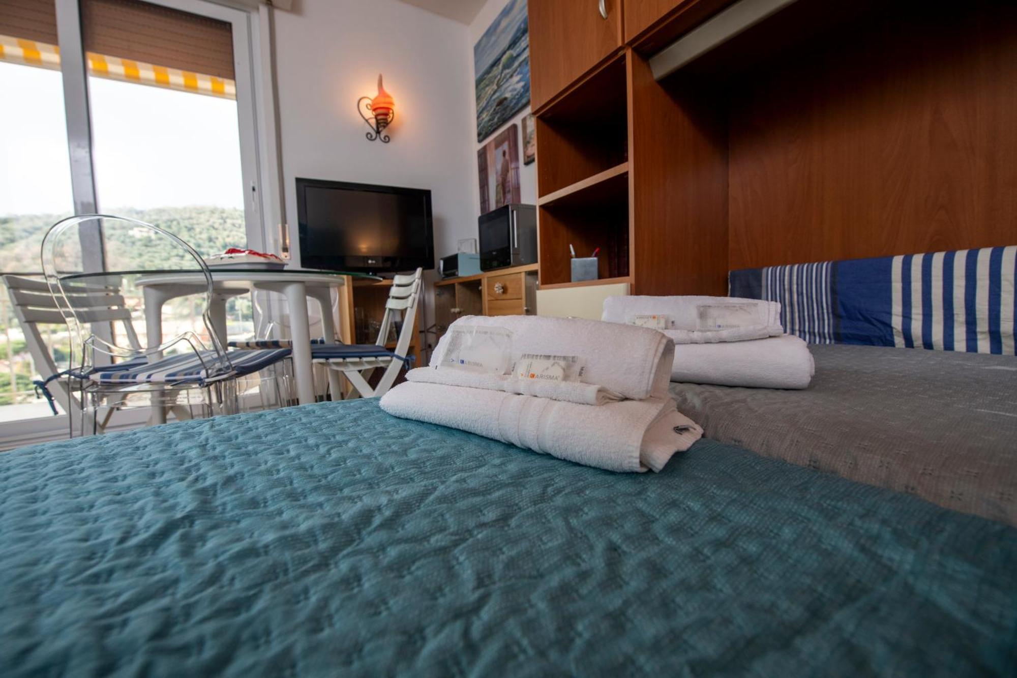 239 - Casa Del Sole Vista Mare Moneglia - 5Minuti A Piedi Dal Mare - Parcheggio Privatoアパートメント エクステリア 写真