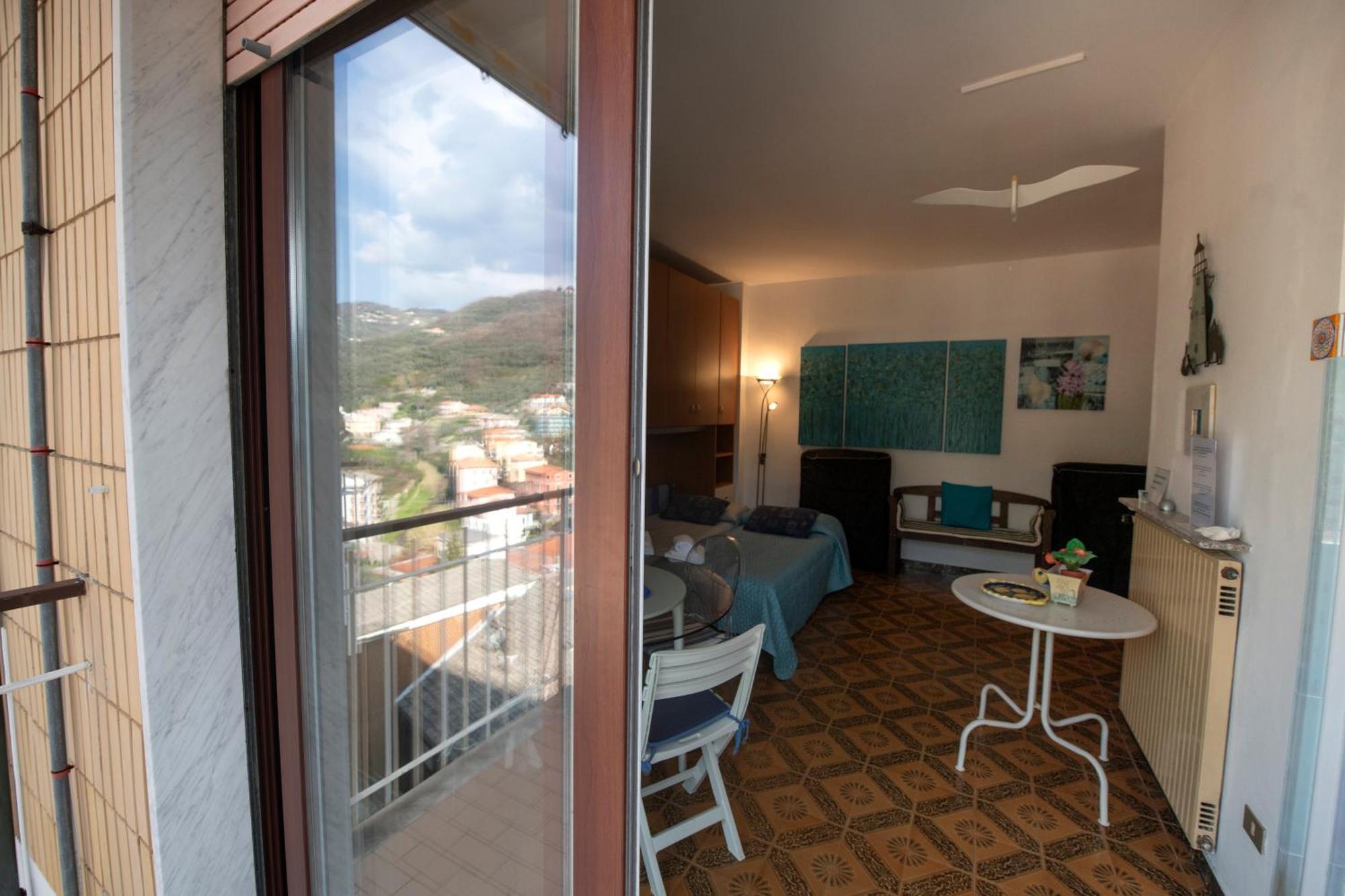 239 - Casa Del Sole Vista Mare Moneglia - 5Minuti A Piedi Dal Mare - Parcheggio Privatoアパートメント エクステリア 写真